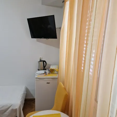 House Roza Guest house