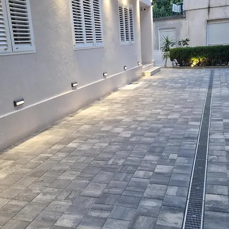 House Roza Guest house 3*
