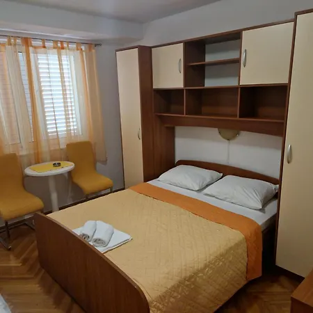 House Roza Tucepi