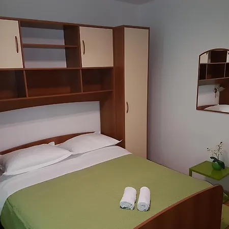 House Roza 3*