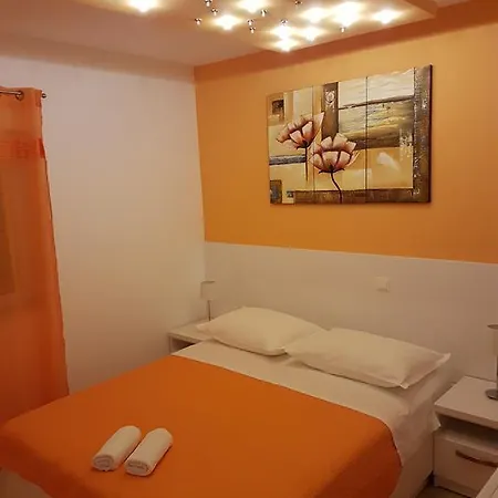 Konukevi House Roza 3*