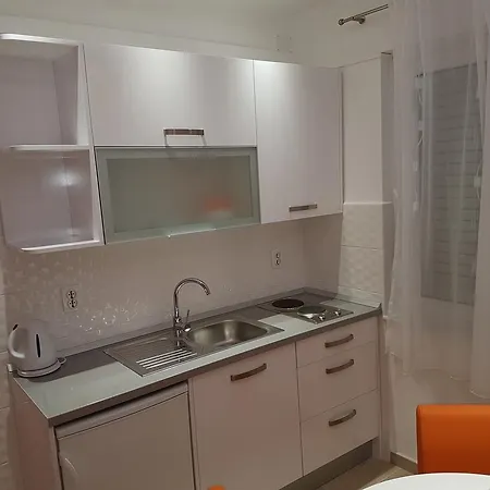 House Roza Guest house