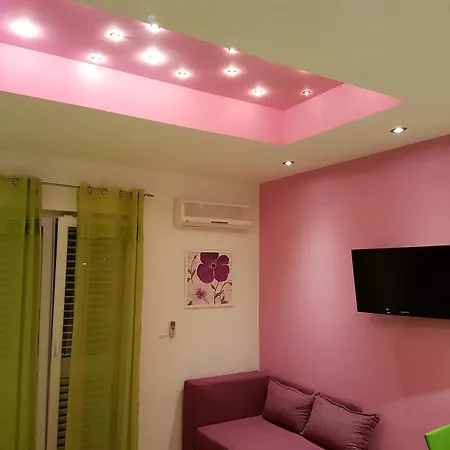 House Roza Konukevi 3*