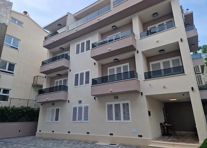 House Roza