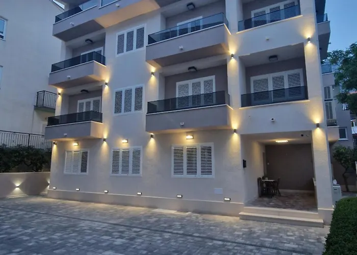 House Roza Pensionat Tučepi