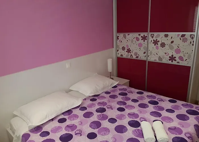 House Roza Pensionat 3*