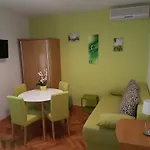 Pensjonat House Roza