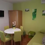 Pensjonat House Roza Tučepi