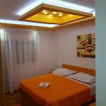 House Roza 3* Tučepi